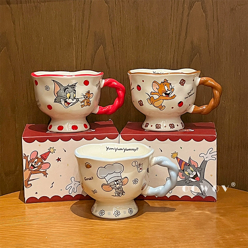 Керамическая кружка (Tom and Jerry) 360 мл, фигурная ручка, в подарочной коробке