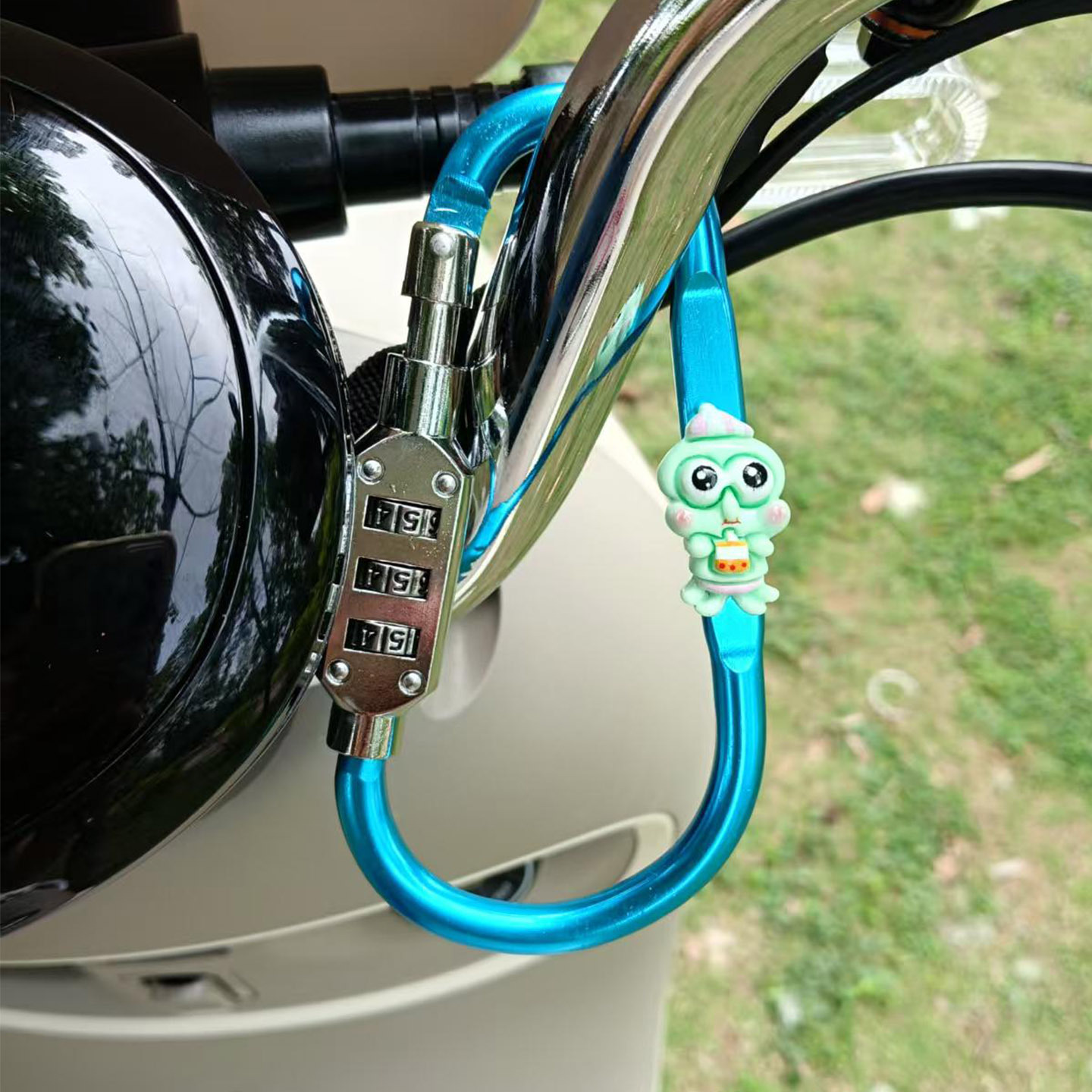 Cute Cartoon Electric Vehicle Helmet Password Lock Motorcycle Scooter Mountain Bike Anti-Theft Lock Bike Basket