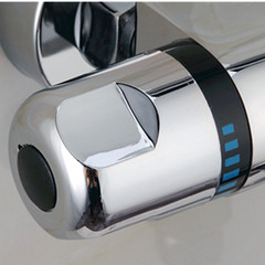 BB4C批發全銅智能恆溫暗裝冷熱水龍頭自動溫混水閥太陽能電熱