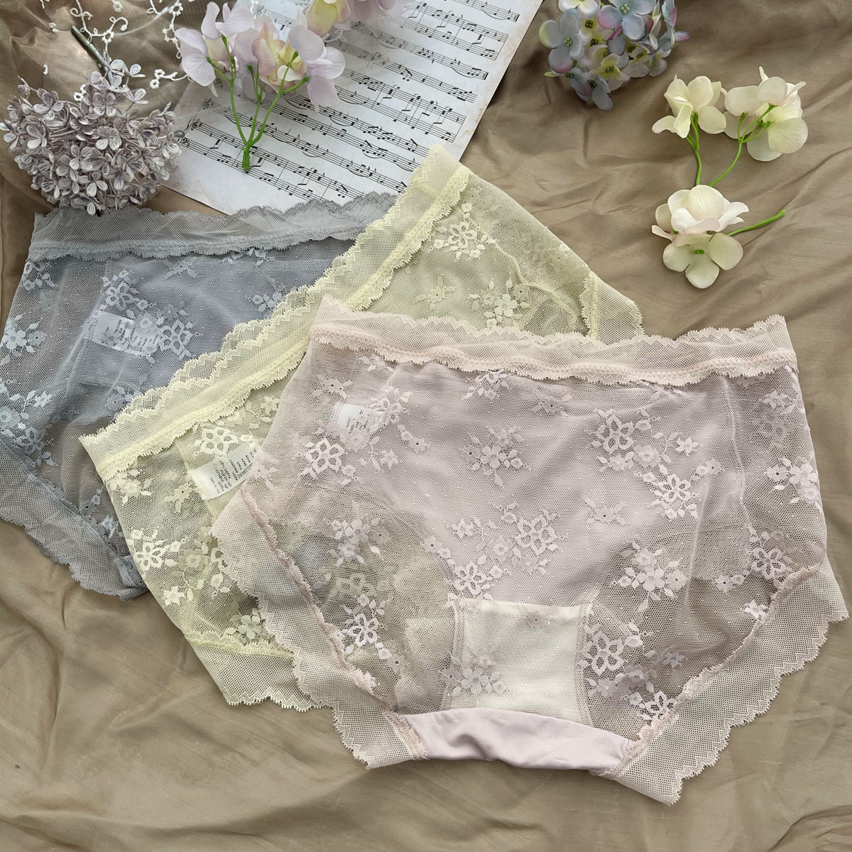 new pattern translucent sexy Lace lady Underwear Middle-waisted Elastic force ventilation Morandi lady triangle Underwear