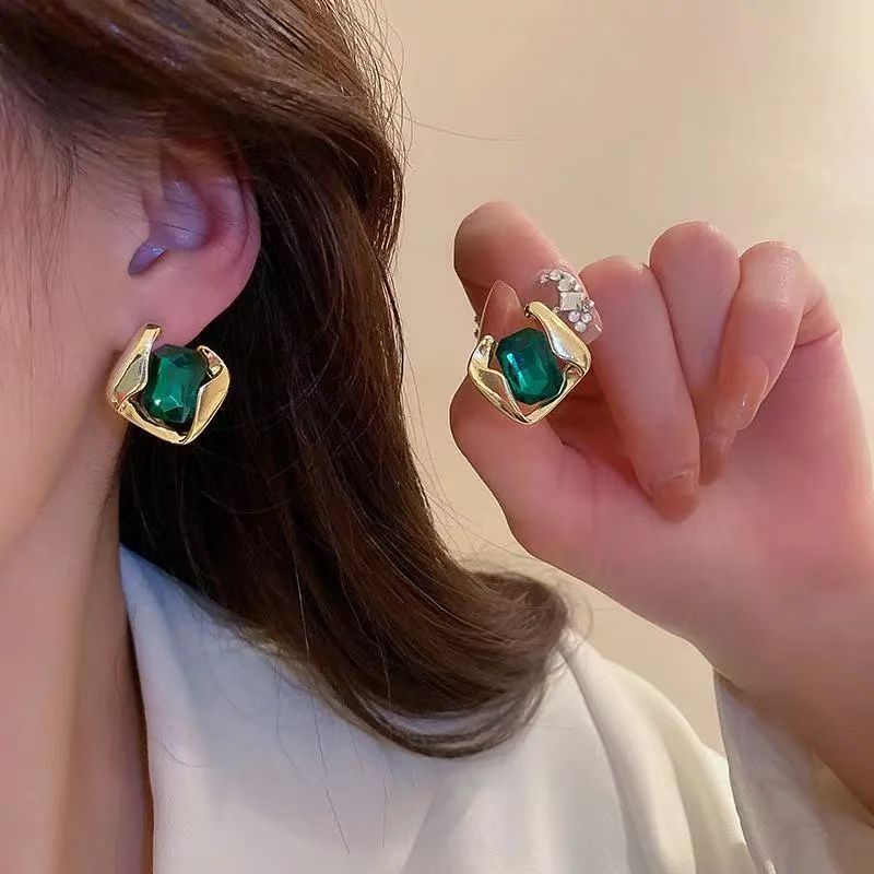 Green fashionable design retro geometric earrings with zircon