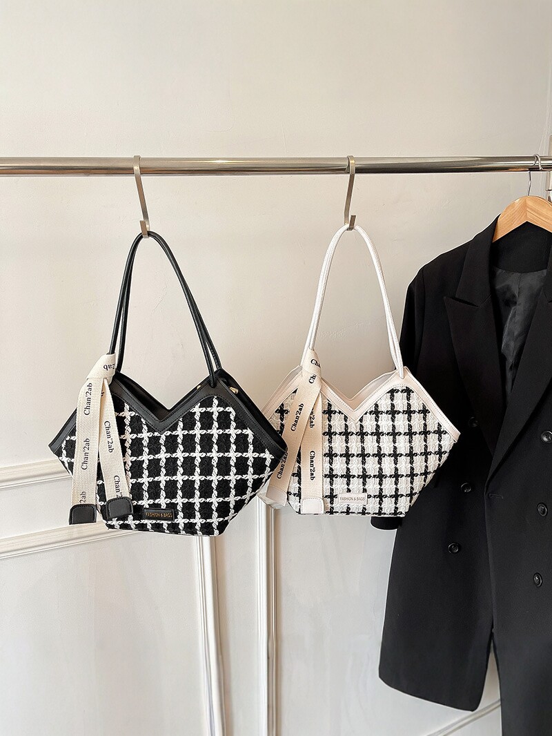 Bolsas transfronterizas en caliente 2026 nuevas bolsas de celosía de gran capacidad de transporte, bolsas de hombro de moda versátiles, bolsas debajo de la axila