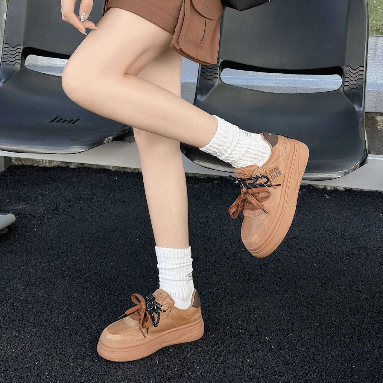 Retro autumn white sneakers platform