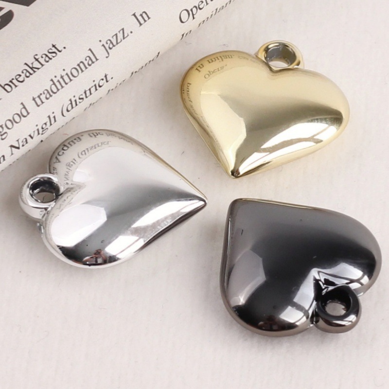 Electroplated Gold and Silver Ccb Heart Pendant, Color-Preserving Peach Heart Charm, Three-Dimensional Acrylic Heart-Shaped Necklace DIY Jewelry Accessories