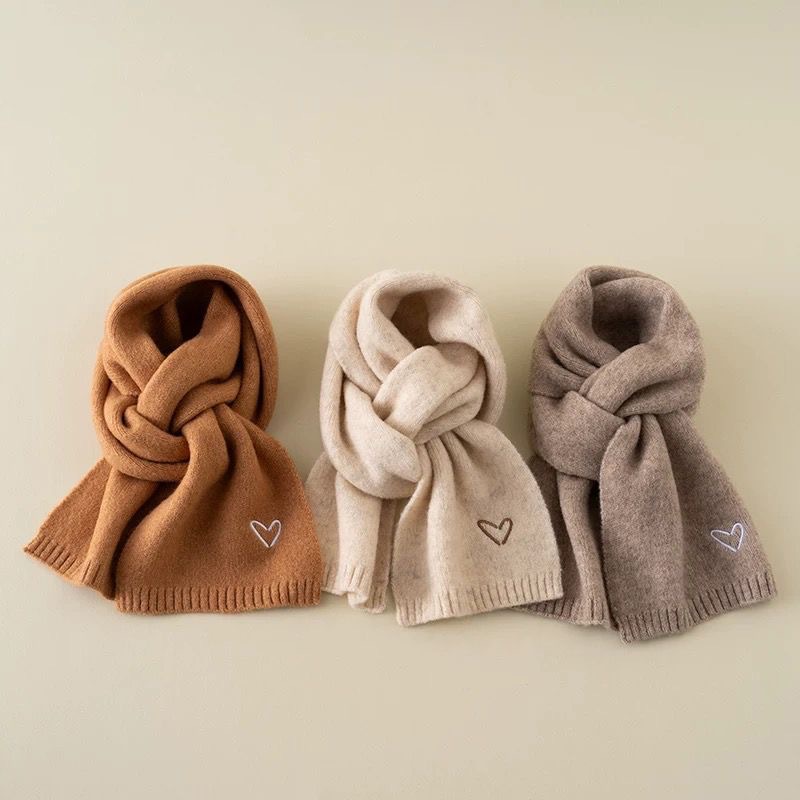 Korean-style Love Embroidered Children's Scarf for Boys and Girls Autumn and Winter Solid Color All-match suit Baby Warm