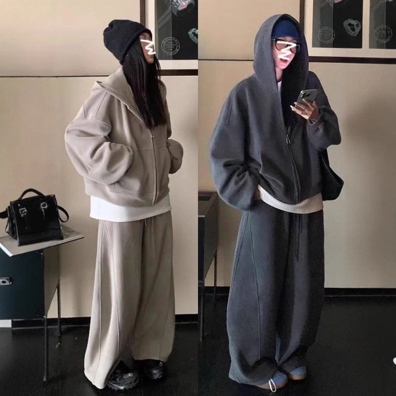 Autumn Plus-Size Stylish Casual Sports Suit for Women, Wide-Leg Pants, Slimming Sweatshirt and Sweatpants Two-Piece Set for Plus-Size Women