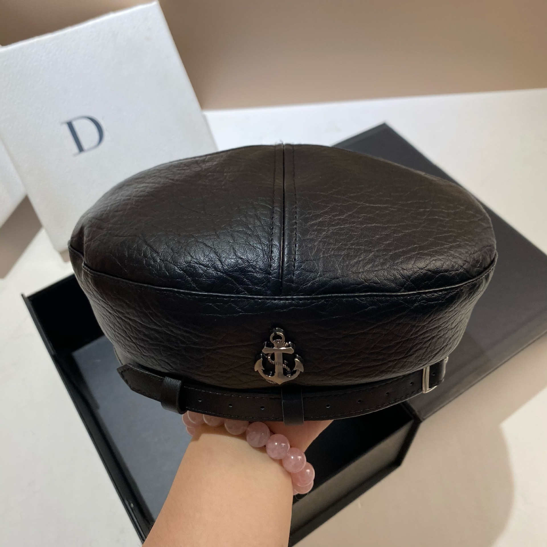 Cintura in stile britannico di alta qualità, berretto con ancora, primavera e autunno, personalità della moda, litchi, ptern, leher, pittore_voghion.com