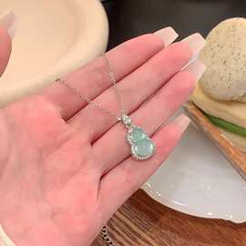 新中式玉葫芦项链配饰女国风锁骨链轻奢小众高级感颈链古风choker