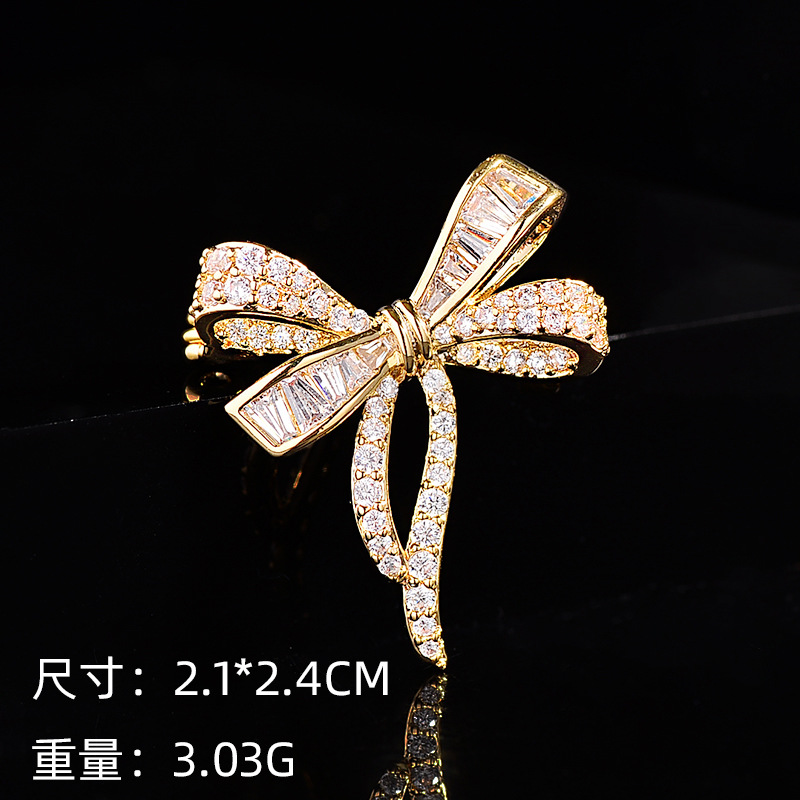 New Bowknot Ribbon Brooch with a Light Luxury and High-End Feel, Featuring Exquisite Craftsmanship and Super Shiny Enamel Design for Women, a Unique Brooch Accessory