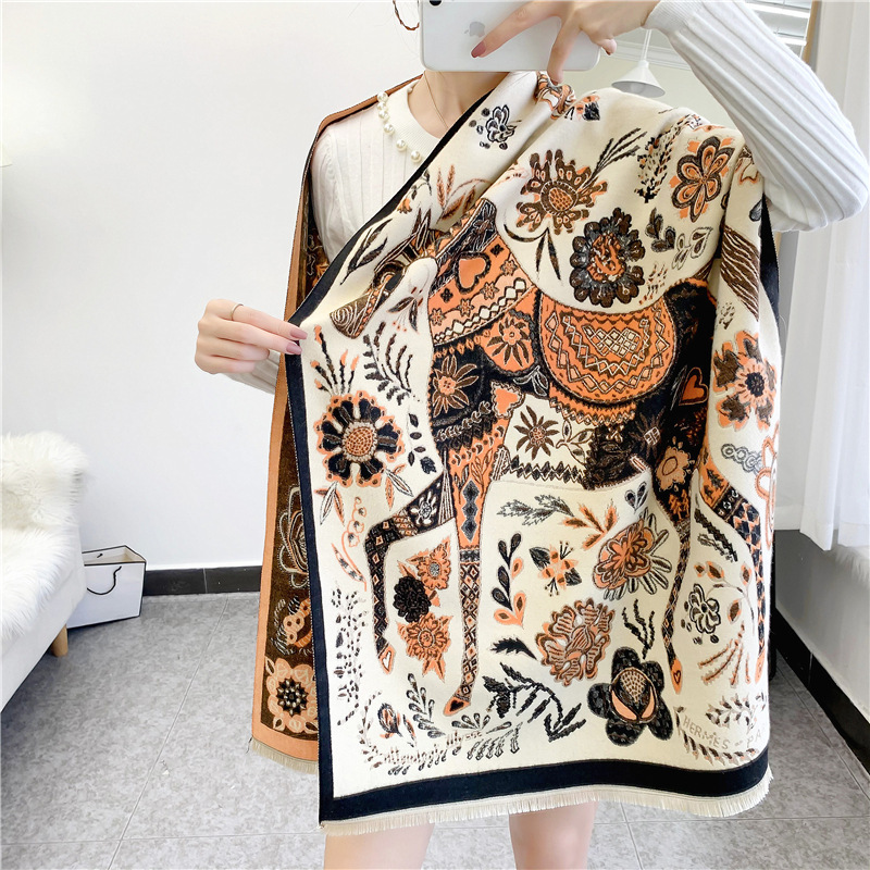 民族風のマフラーのカシミヤの女性の秋冬の新型はカシミヤの両面のショールのマフラーをまねて保温して厚いです。|undefined