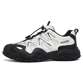 足球鞋;羽毛球鞋;登山鞋