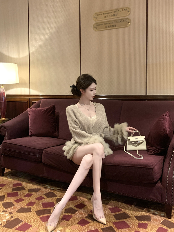 2025秋冬新款V领狐狸毛皮草外套女中长款针织开衫车条款显瘦年轻|undefined