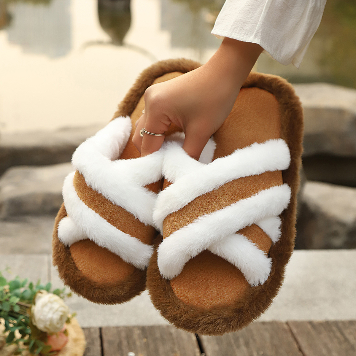 Zapatillas peludas de invierno para mujeres, zapatillas cómodas de invierno para interiores, zapatillas de algodón peludas de casa