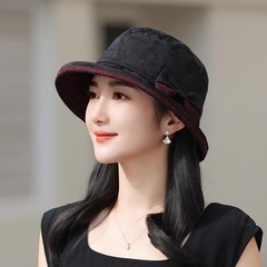 中高年の帽子の女性と春秋のお母さんの短いつばの盆の帽子のおばあさんの薄い布の帽子の老人の帽子のおばあさんの漁師の帽子
