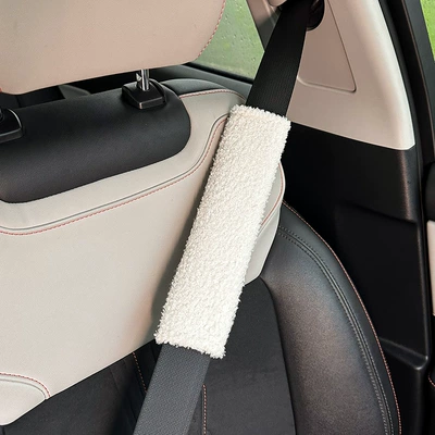 Car Seat Belt Shoulder Pads, Comfortable Lambswool Seat Belt Protectors, Anti-Wear and Anti-Strangle, Car Interior Decorative Shoulder Pads (Seat belt shoulder pad) - sheep-wool-shoulder-pads-white