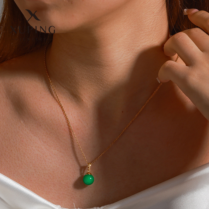 Joyería Xuping aleación de oro galvanizado artificial malayo jade colgante colgante esmeralda colgante de madilla de jade retro