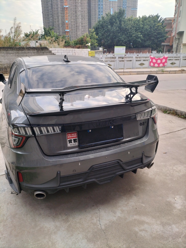 General Motors Punch-Free Large Tail Sedan GT Carbon Fiber High-Foot Spoiler Fixed Wind Tail