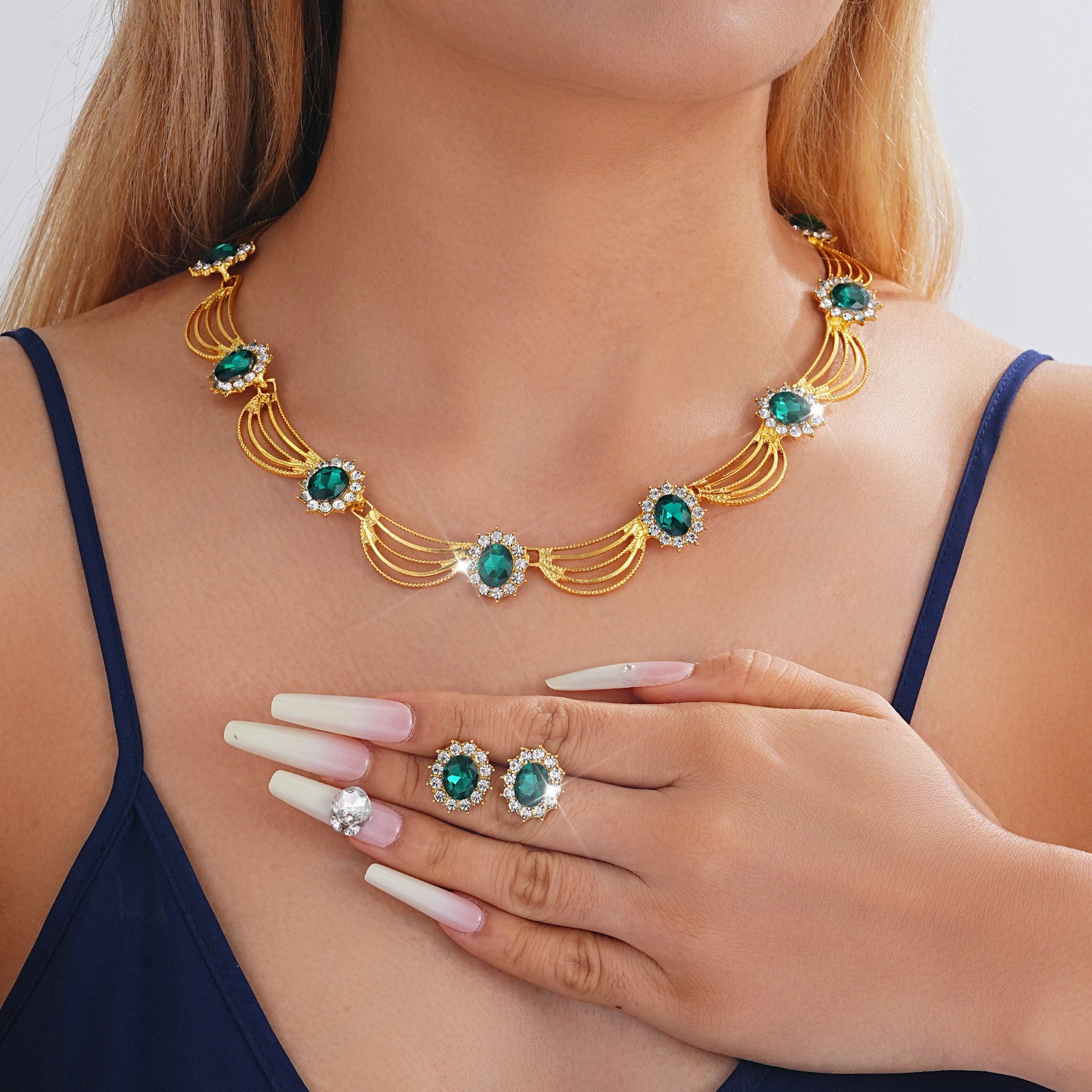 European and American popular retro gemstone necklace and earring two-piece set, luxurious and high-end bridal wedding banquet jewelry set