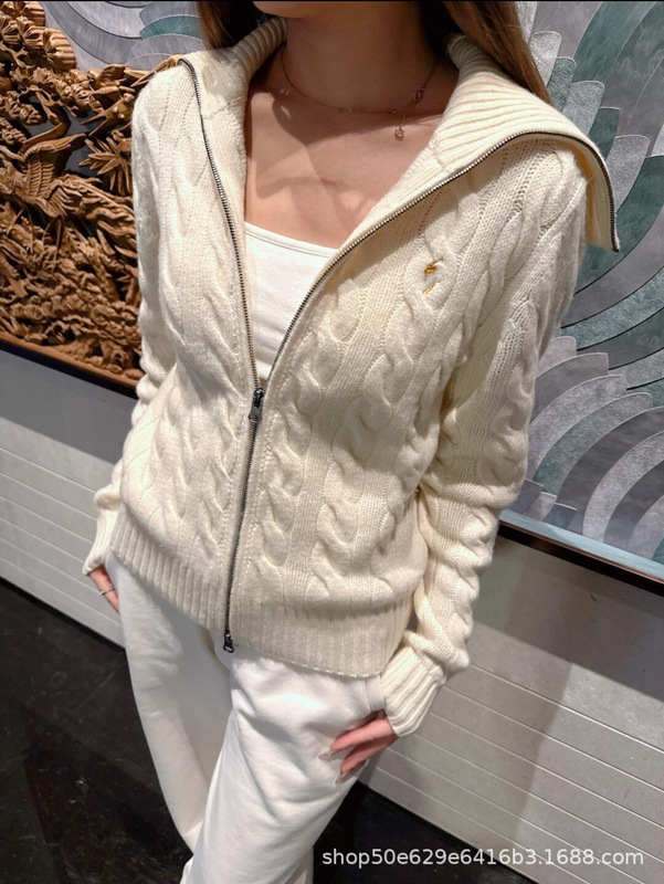 2026 new style small horse embroidered hooded knitted cardigan for women, autumn and winter thickened cable knit sweater coat, casual style with zipper 2026 new style small horse embroidered hooded knitted cardigan for women, autumn and winter thickened cable knit sweater coat, casual style with zipper