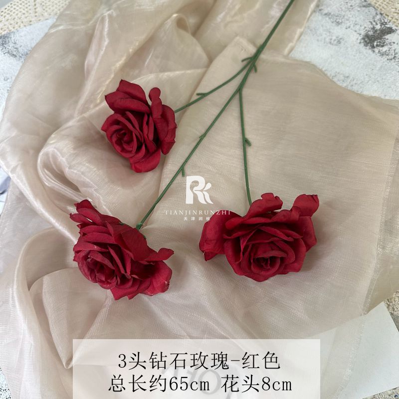 일반 다이아몬드 로즈 레드