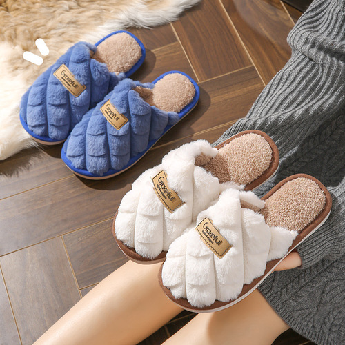New Cotton Slippers for Home Use, Couple Slippers Women's Postpartum Shoes Wholesale Fuzzy Slippers Anti-Slip Winter Slippers