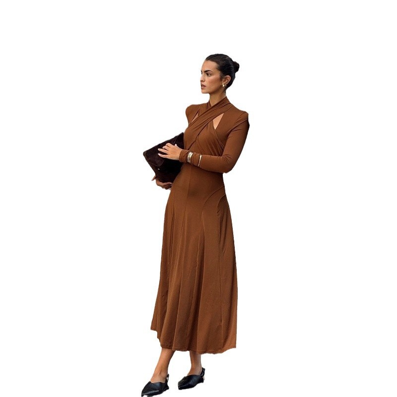 2024 otoño de Europa y América ropa de mujer nueva moda transfronteriza temperamento elegante y delgado color sólido cuello colgante vestido de manga larga image 6