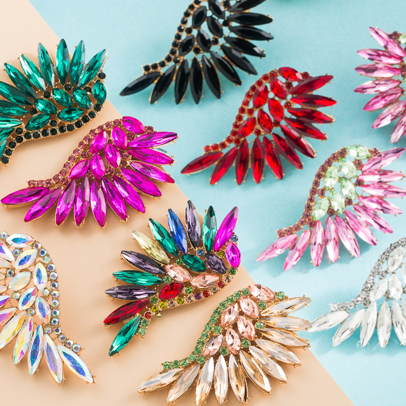 Exaggerated Fan-shaped Bohemian Wings Colorful Rhinestone Earrings display picture 2