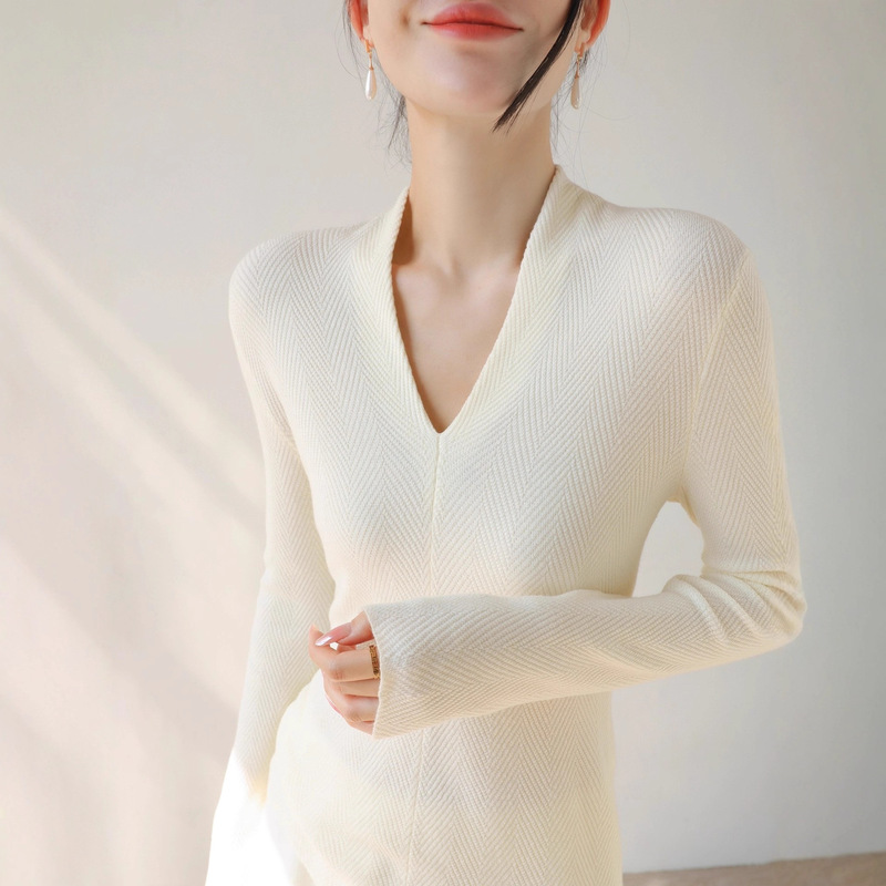 Designed V Neck Water Ripple Slim Knitted Sweater for Women Autumn Long-Sleeved Inner and Outer Bottoming Sweater Apricot Color