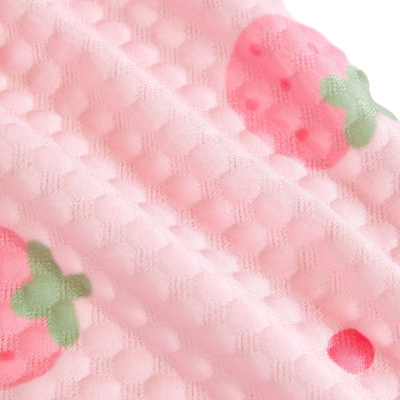 Strawberry gatito hielo seda pequeña toalla de sofá fresca tela de la cubierta nueva cojín del sofá cuatro estaciones universal cubierta completa funda universal manta