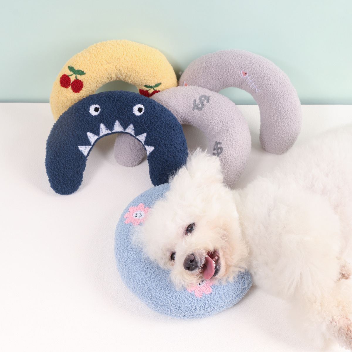 개와 고양이 베개, 경추를 보호하는 만능 U자형 베개, 소형견 베개, 수면용 애완동물 용품 및 장난감