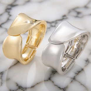 �r�кϽ����Cins�OӋ�КW�����s������~�_���֭h�羳؛Դ