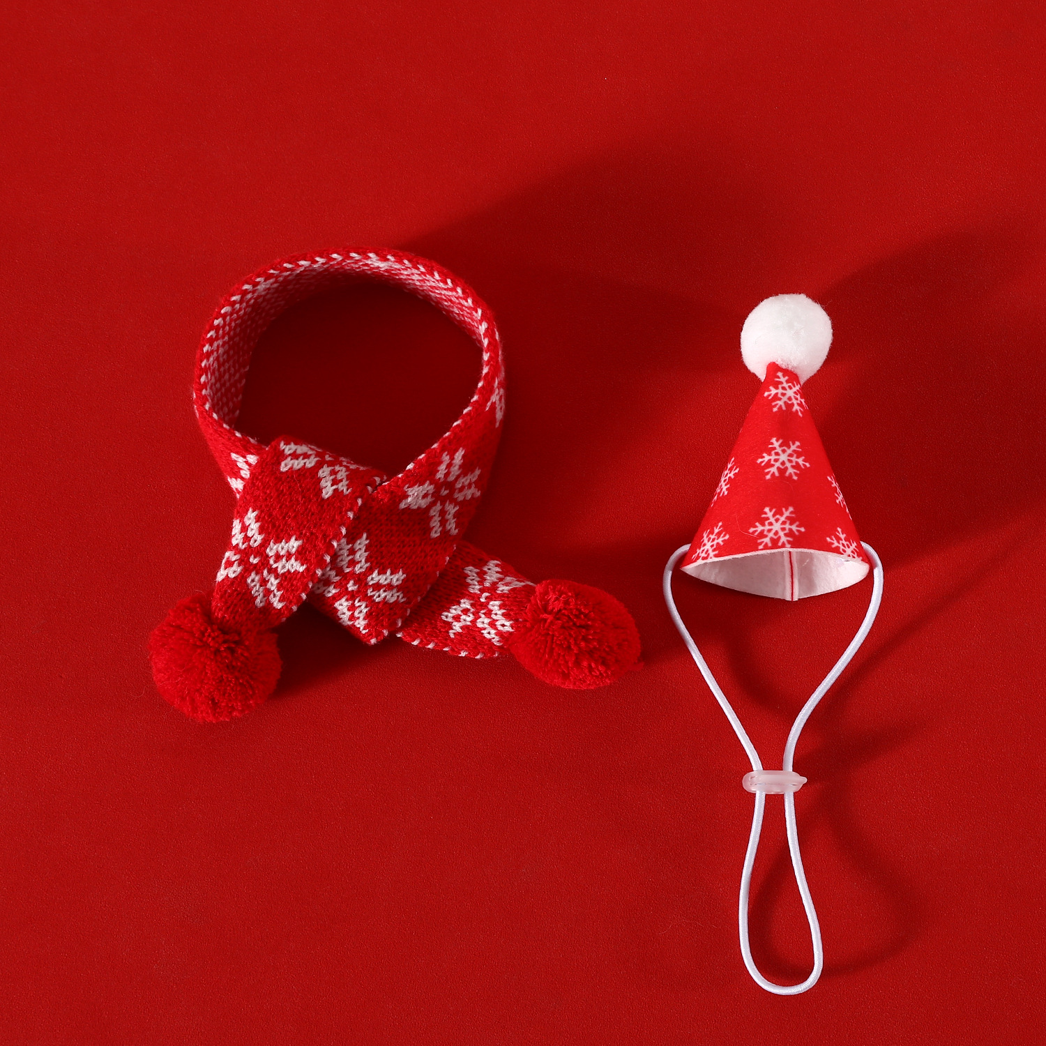 2024 mascotas set de Navidad gatos perros de madera cuadrilátero copo de nieve lana bufandas cuello gorra de pelo tridimensional toque