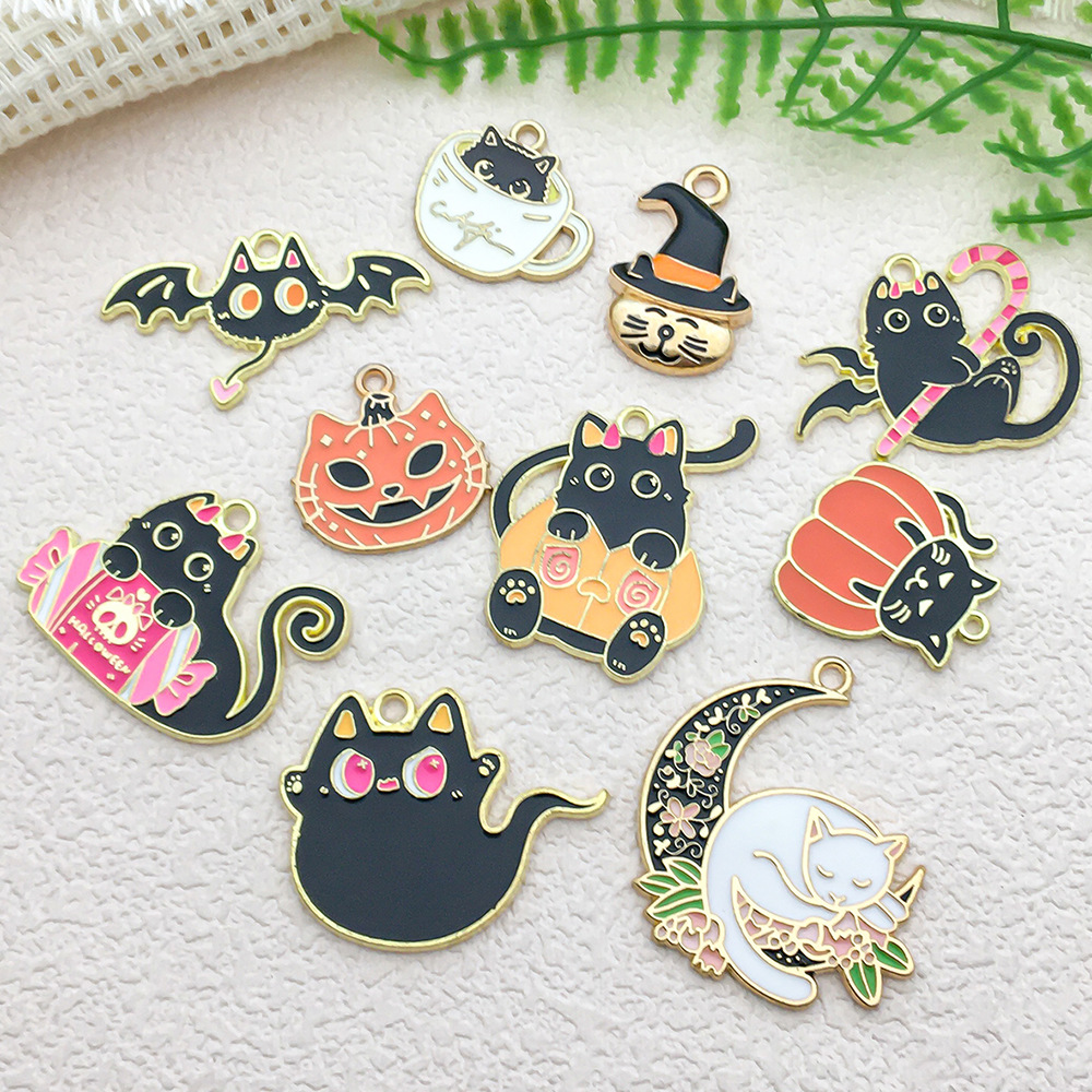 5g Weight Pendant Jewelry Making Type 16*24mm, 20*20mm, 20 * 21mm Jewelry Making Size DIY Jewelry Accessories Classification 1 Piece Quantity Alloy Material Halloween Festival Pumpkin, Cat, Bat Pattern Enamel Design Cartoon Style, Cute Style 1 Piece 16*24mm 20*20mm 20 * 21mm Alloy Pumpkin Cat Bat Pendant 无