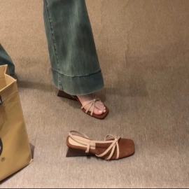 女式时装单鞋;女式皮靴;高跟凉鞋