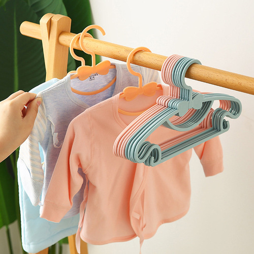 Children's clothes hanger baby baby plastic small clothes hanger clothes support seamless children's clothes drying rack household multi-functional pants rack