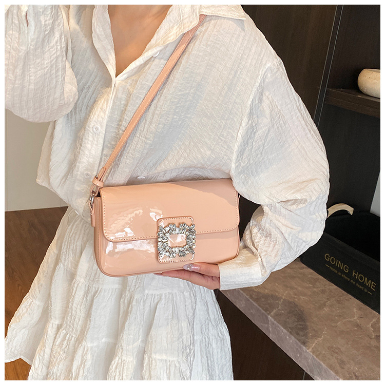 Korean style trendy underarm bag 2025 summer new women's bag, stylish diamond-encrusted single-shoulder bag, patent leather shiny crossbody bag undefined