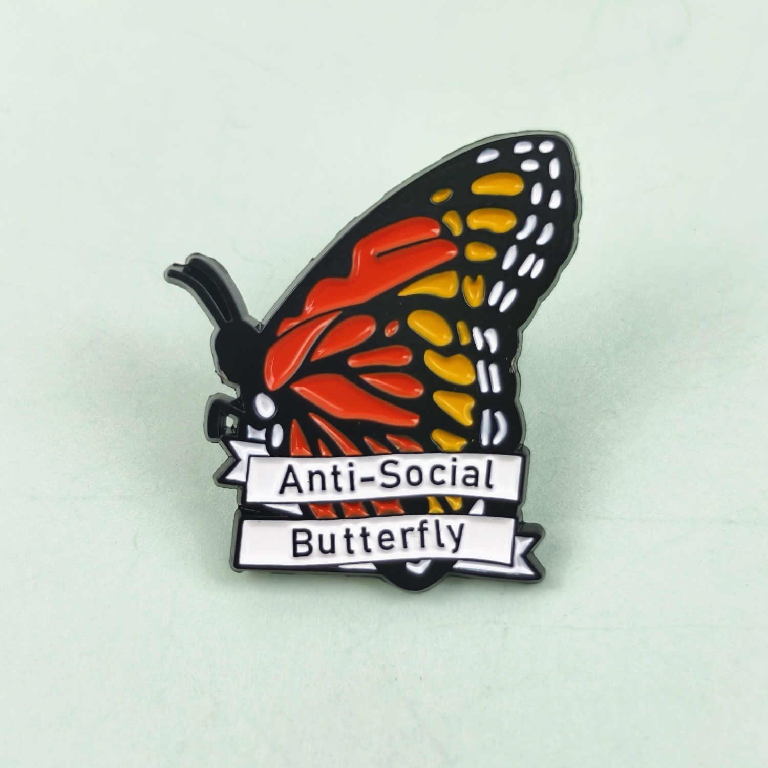 Broche de mariposa de dibujos animados transfronterizos, vestido de niña, cuello, collar, accesorios, adornos simples, pines de insignia