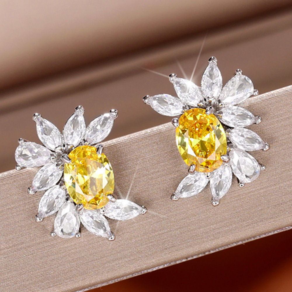 Fashion Flower Copper Ear Studs Inlay Zircon Copper Earrings display picture 2