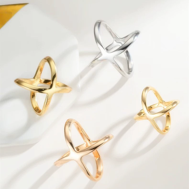 Универсальная пряжка для глянцевого шелкового шарфа в корейском стиле, завязанная пряжка по краю, многофункциональная нишевая легкая роскошная угловая пряжка оптом