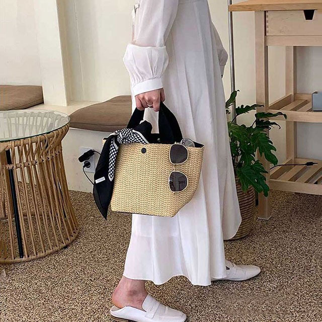 Nieuwe Bucket Ins Designer Stijl Zomer Strand Uitje Geweven Vintage Handtas van Geweven Stro Sanmi Niche Design_voghion.com