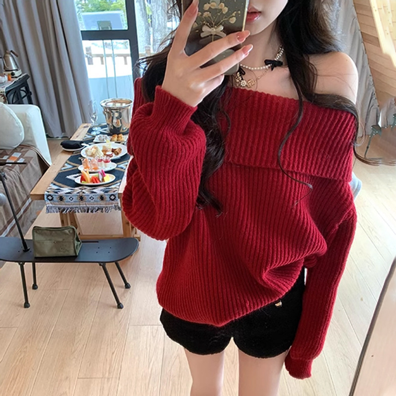 Christmas Red Shoulder Sweater Women's Autumn and Winter Small Pure Desire Knitted Sweater Design Sense Shoulder Spice Girl Top
