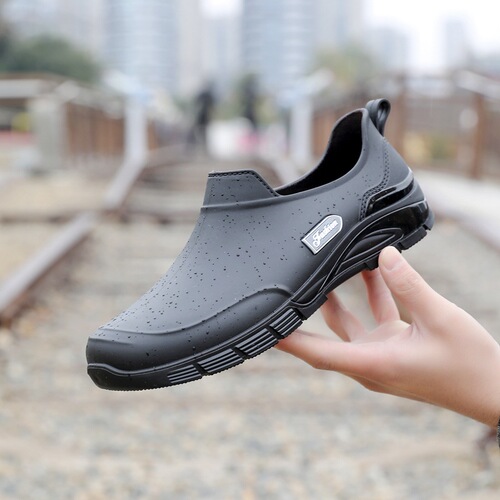 British-style rain boots for men—adult outdoor waterproof and non-slip water shoes, short-tube rain boots, wear-resistant rubber boots for kitchens, car washing, and food delivery.