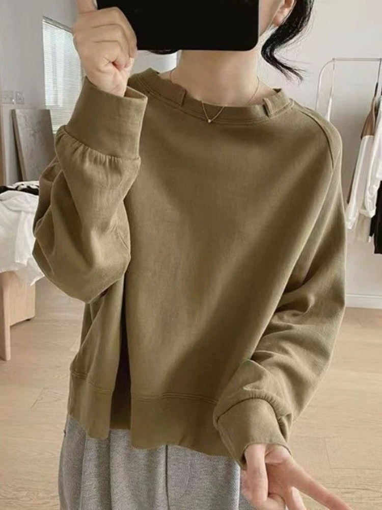 Хлопковая толстовка, новинка весны и осени, милая нишевая плиссированная футболка с круглым вырезом, однотонная, универсальная, с рукавами реглан, уменьшающая возраст.