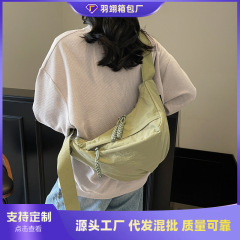 外国貿易カジュアルバッグ女性のための 2025 新しいファッションショルダーバッグ大容量学生クラス通勤クロスボディ餃子バッグ