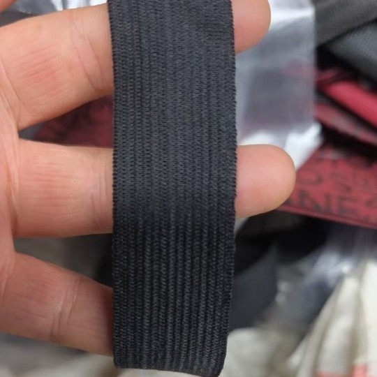 White knitted rubber elastic high bullets