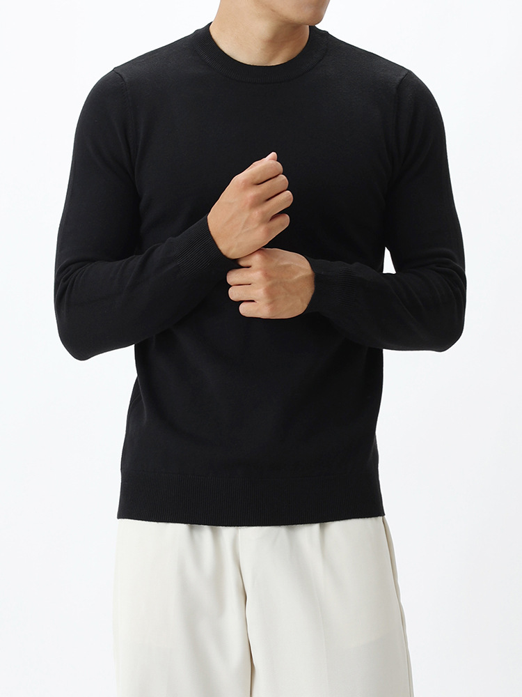 La ropa de hombre con suéter de lana, camiseta de punto, lujo ligero, sensación de alto nivel, invierno y otoño, delgado, interior con mangas largas