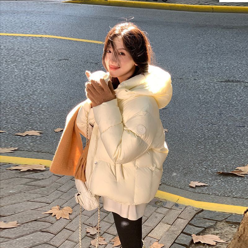 2025 invierno transfronterizo nuevo abrigo de plumón corto ropa de pan de mujer nubes puff gruesa chaqueta de algodón abrigo de moda image 7