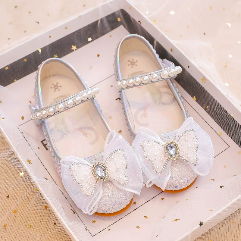 Children's shiny shoes for princess, jewelry from pearl, footwear for leather shoes, autumn, trend of season, soft sole