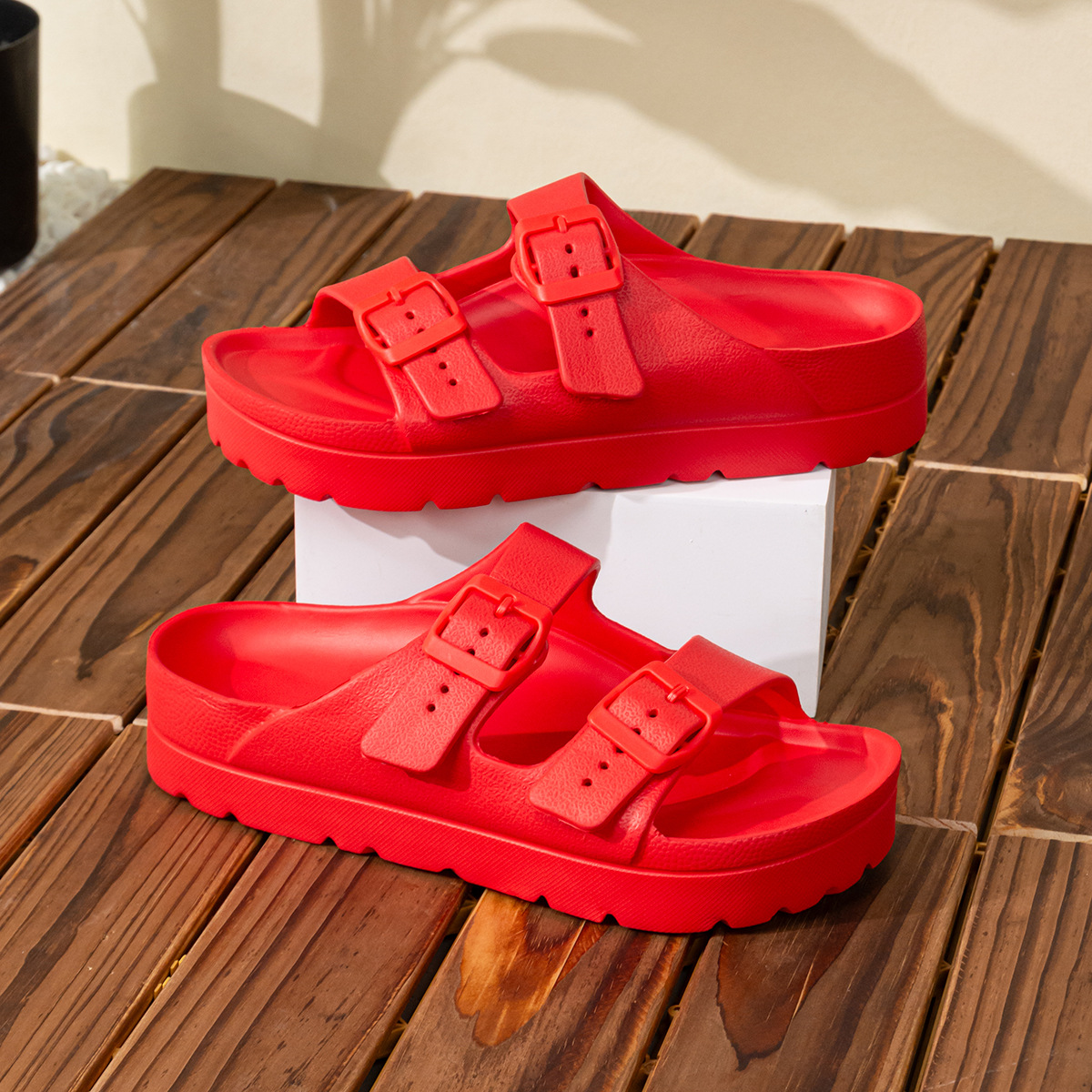 Nuevas zapatillas eva multicolores, sandalias de plataforma para mujer, antideslizantes de todo fósforo, cómodas sandalias y zapatillas de playa con hebilla ajustable
