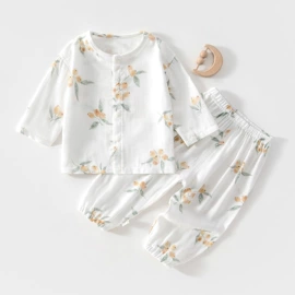 连身衣、爬服;童保暖上装;童马甲